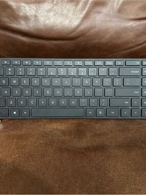 Microsoft Designer Wireless Keyboard
